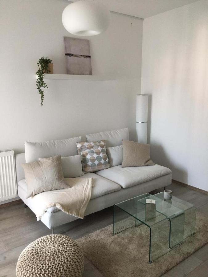 River Apartment Paracin Exterior photo